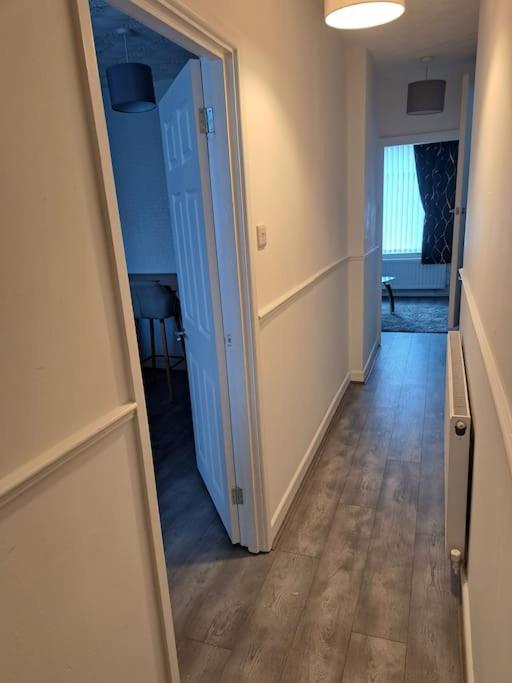 1 Bed Apart Dowlais Εξωτερικό φωτογραφία